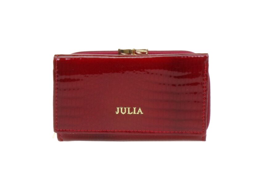 Julia Rosso </br> <div class="adrianoss-model"> 01-04 </div>