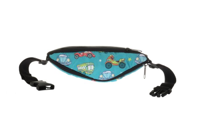 Adrianoss </br> <div class="adrianoss-model"> Autka </div>