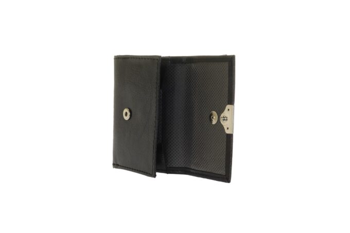 Adrianoss </br> <div class="adrianoss-model"> MM-1 </div>