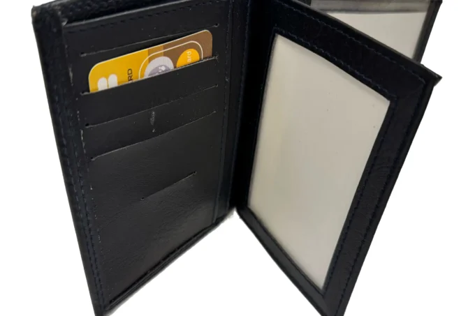 Adrianoss</br> <div class="adrianoss-model"> 1407</div>