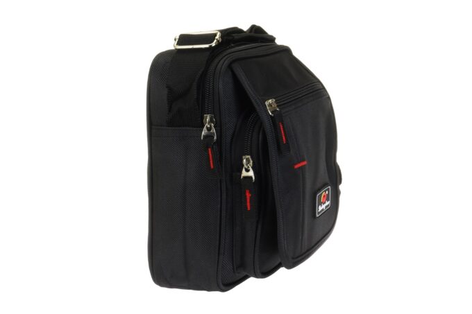 Dong Hao</br> <div class="adrianoss-model"> 16105 </div>