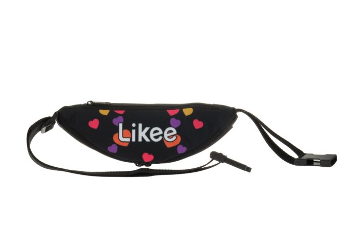 Adrianoss </br> <div class="adrianoss-model"> Likee 1 </div>