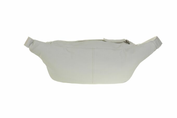 Massiliano Sergio</br> <div class="adrianoss-model"> C 102 </div>