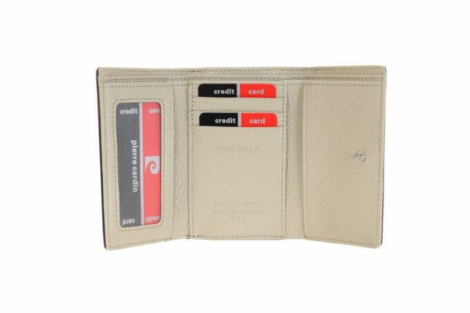 Pierre Cardin </br> <div class="adrianoss-model"> 01 - 117 LINE </div>