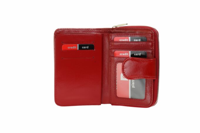 Pierre Cardin </br> <div class="adrianoss-model"> 01 - 115 LINE </div>