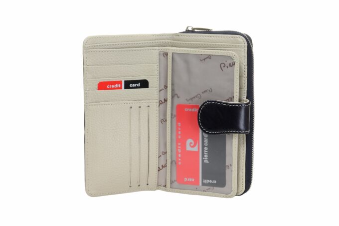 Pierre Cardin </br> <div class="adrianoss-model"> 01 - 116 LINE </div>