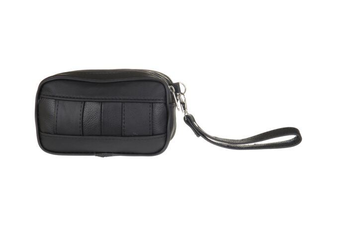 Adrianoss </br> <div class="adrianoss-model"> PIOTR </div>