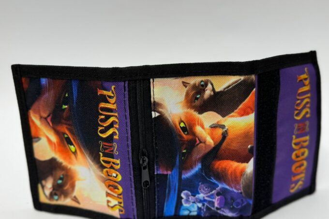 Adrianoss </br> <div class="adrianoss-model"> PUSS IN BOOTS </div>