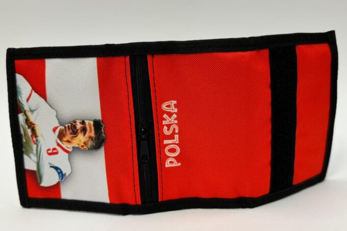 Adrianoss </br> <div class="adrianoss-model"> POLSKA </div>