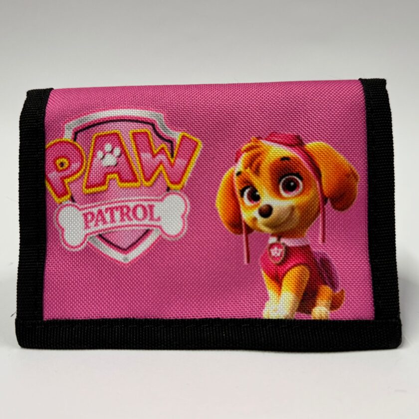 Adrianoss </br> <div class="adrianoss-model"> PAW PATROL </div>