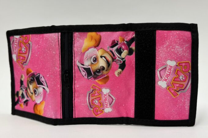 Adrianoss </br> <div class="adrianoss-model"> PAW PATROL </div>