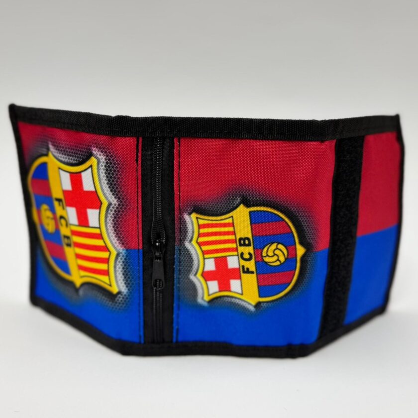Adrianoss </br> <div class="adrianoss-model"> FCB</div> - obrazek 2