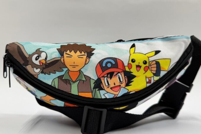 Adrianoss </br> <div class="adrianoss-model"> POKEMON</div>