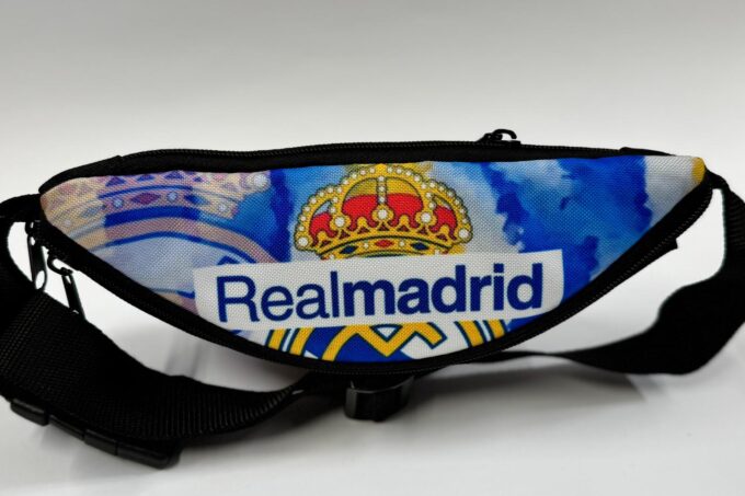 Adrianoss </br> <div class="adrianoss-model"> REALMADRID 2</div>