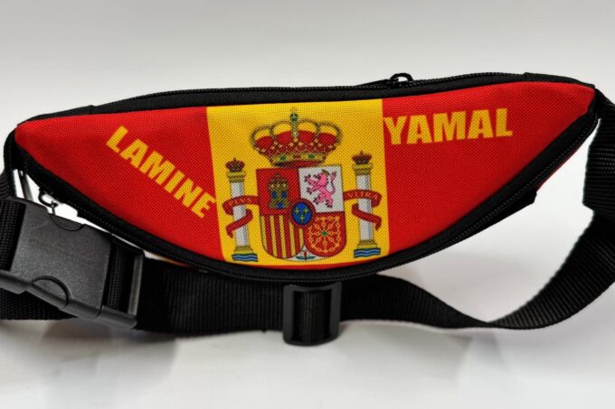 Adrianoss </br> <div class="adrianoss-model"> YAMAL 2 </div>