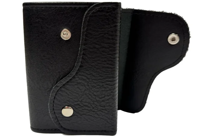 Adrianoss </br> <div class="adrianoss-model"> A3 </div>