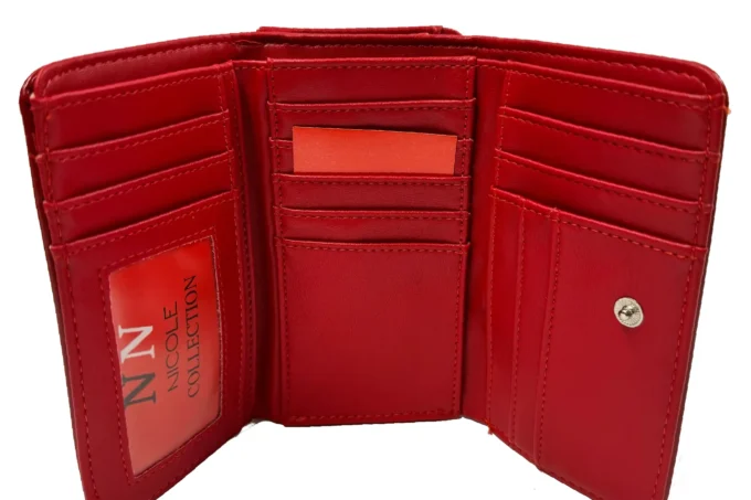 Nicole</br> <div class="adrianoss-model"> 9921 </div>