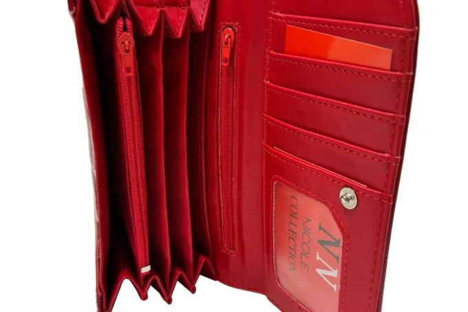 Nicole</br> <div class="adrianoss-model"> 9926 </div>