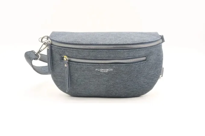 Flora </br> <div class="adrianoss-model"> 8556 </div>