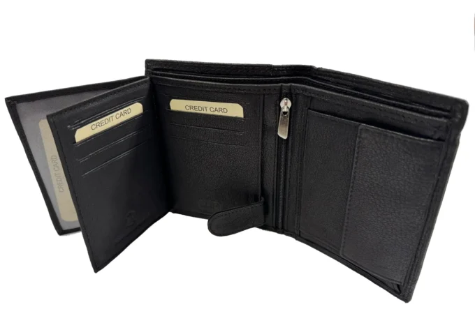 Wild Nicolas</br> <div class="adrianoss-model"> 308P </div>