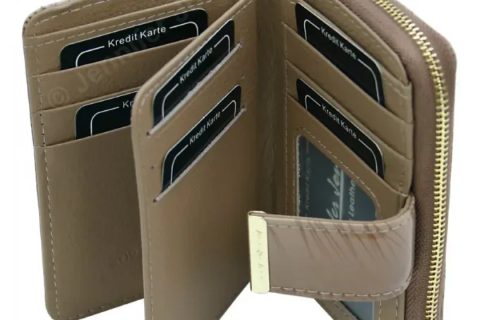 Jennifer Jones </br> <div class="adrianoss-model">5198-11</div>