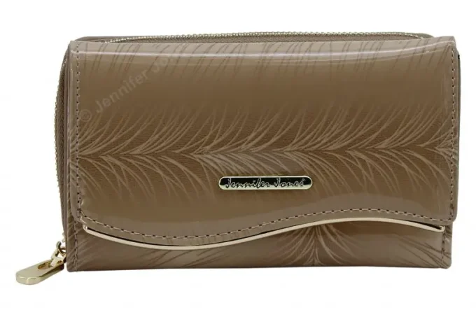 Jennifer Jones </br> <div class="adrianoss-model">5245-11</div>