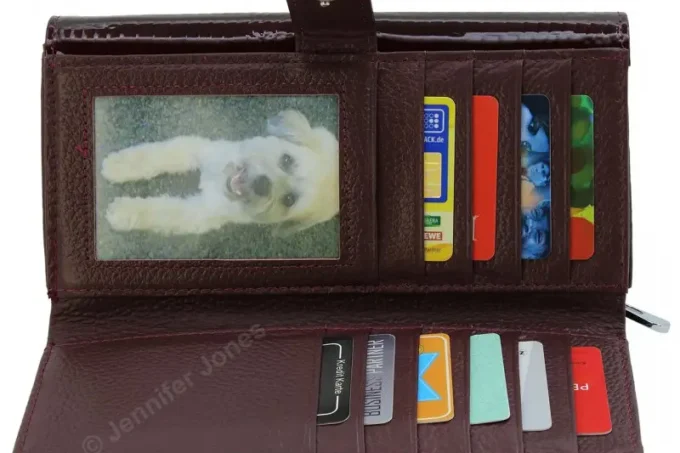 Jennifer Jones </br> <div class="adrianoss-model"> 5199-2 </div>