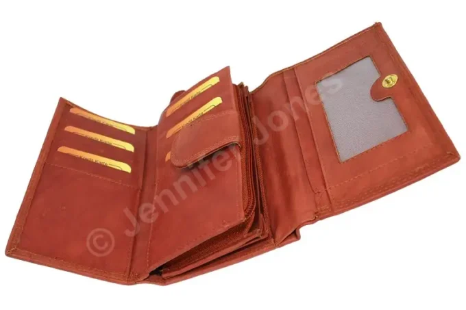 Jennifer Jones </br> <div class="adrianoss-model">12135B </div>