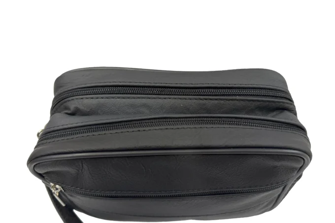 Adrianoss </br> <div class="adrianoss-model"> Michał II M </div>