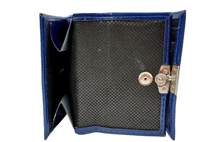 Adrianoss </br> <div class="adrianoss-model"> MM-1 </div>