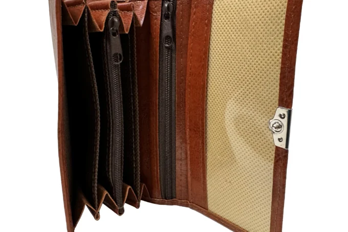 Adrianoss </br> <div class="adrianoss-model"> ADK </div>