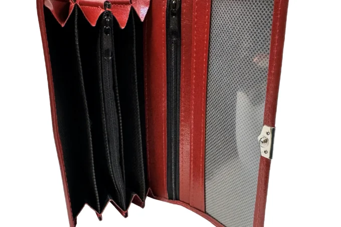 Adrianoss </br> <div class="adrianoss-model"> ADD </div>