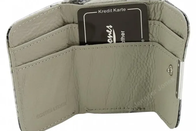 Jennifer Jones </br> <div class="adrianoss-model">5263-14</div>