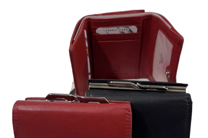 Natural Brand </br> <div class="adrianoss-model">#009</div>