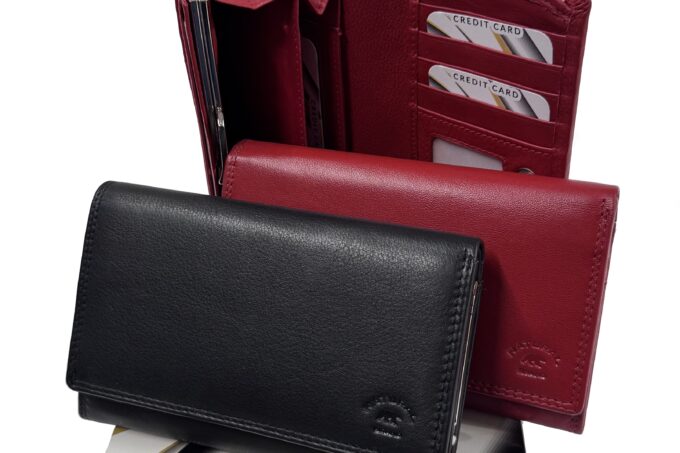 Natural Brand </br> <div class="adrianoss-model">#004</div>