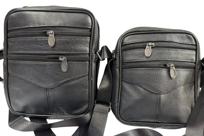 Adrianoss </br> <div class="adrianoss-model"> 105-106 black </div>