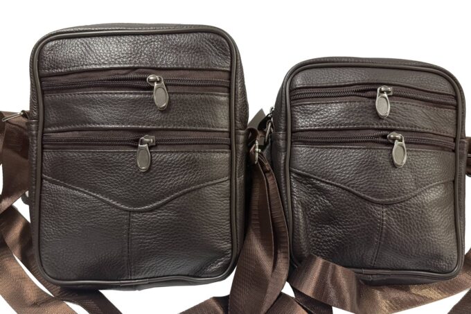 Adrianoss </br> <div class="adrianoss-model"> 105-106 brown</div>