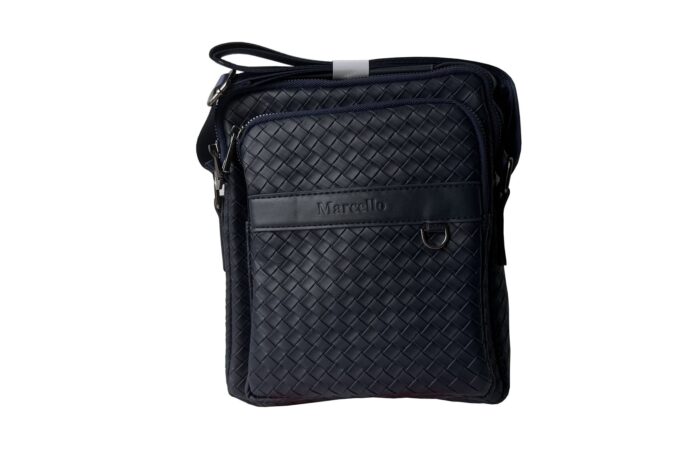 Mercello </br> <div class="adrianoss-model"> 636 blue </div>