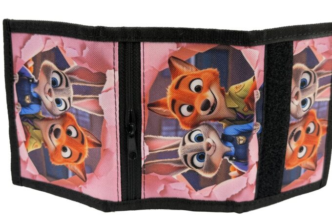 Adrianoss </br> <div class="adrianoss-model"> Zwierzogród</div>