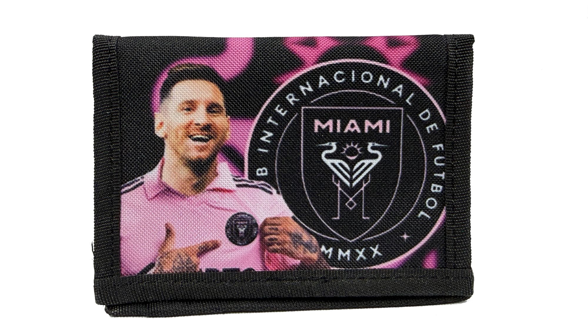 Adrianoss </br> <div class="adrianoss-model"> Miami</div>