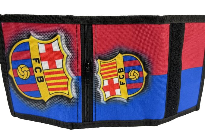 Adrianoss </br> <div class="adrianoss-model"> FCB</div>