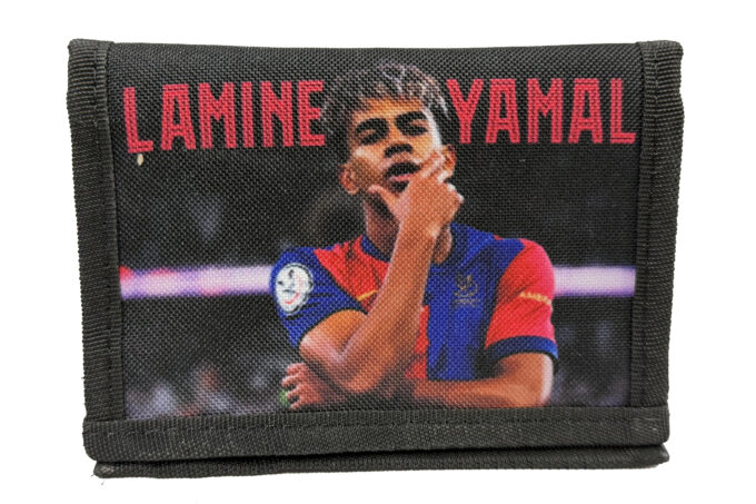 Adrianoss </br> <div class="adrianoss-model"> LAMINE YAMAL </div>