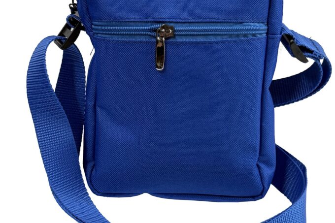 Adrianoss </br> <div class="adrianoss-model"> FCB </div>