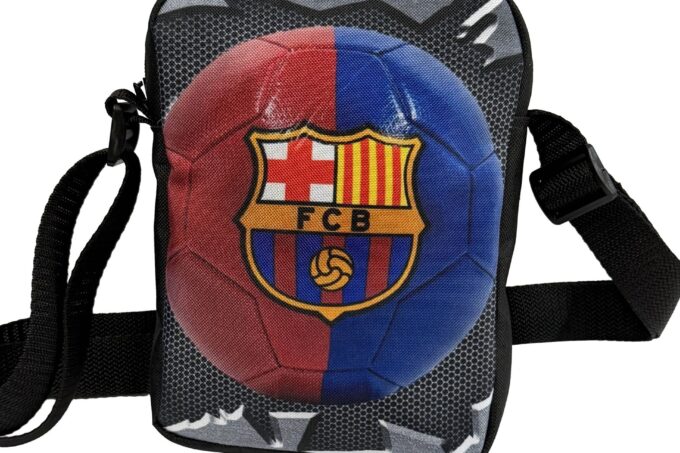 Adrianoss </br> <div class="adrianoss-model"> FCB </div>