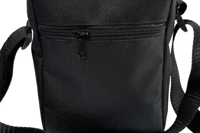 Adrianoss </br> <div class="adrianoss-model"> FCB </div>